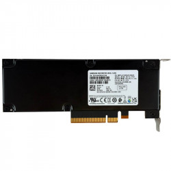 Dell / Samsung PM1735 1.6TB NVMe SSD Above